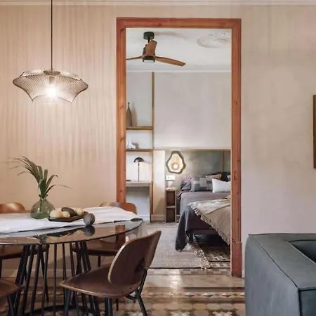 Ulindi - 2 Bedroom With Balcony In Eixample Esquerra *