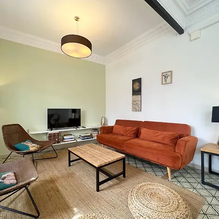 Apartment U-nique Comte Urgell *