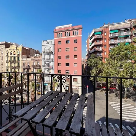 U-nique Rambla Badal * Barcellona