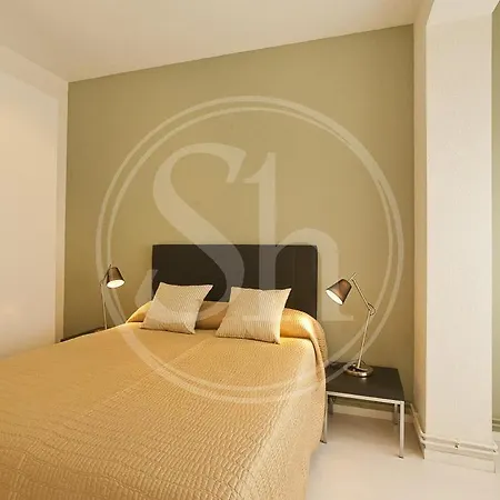 Borrel Apartment *