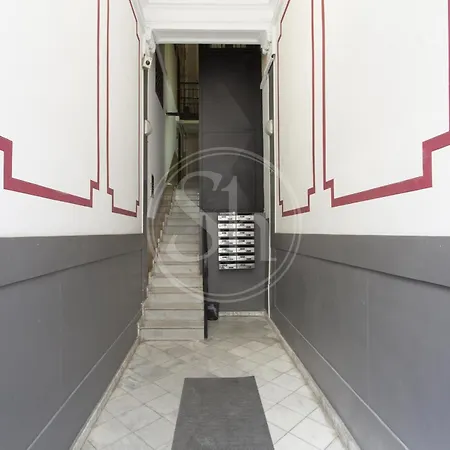 Wonderful For 6 Apartment