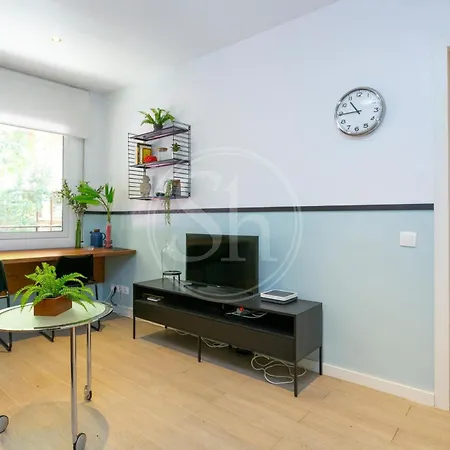 Apartamento Precioso En Les Corts Barcelona