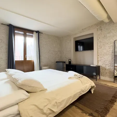 Apartment Urbandream Gothic Aartments & *