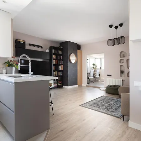Fantastic View Penthouse Apartment Barcelona
