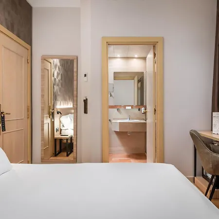 מלון Sunotel Central