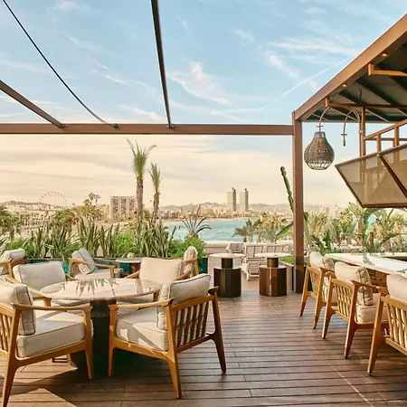 W Hotel 5*