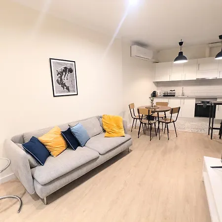 Gracia Parkside Flat - Only For Of Than 32 Nights *