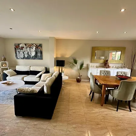 Villa Spanish Experience