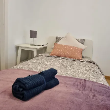 Hostel Ducq In Barcelona