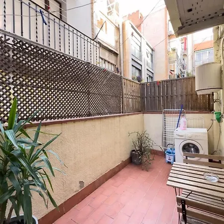 Apartment Fuer 3 Personen Ca 38 Qm In Barcelona-gracia, Costa Brava Costa Del Maresme Barcelona