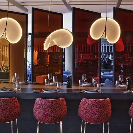 Hotel W 5*