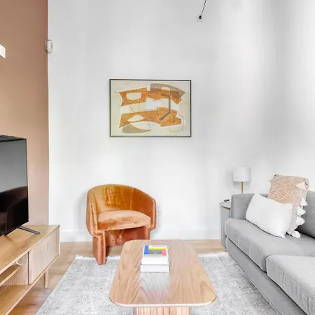Renovated El Born 2br Wbalcony Nr Arc De Triomf Bcn-38 Barcelona