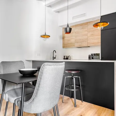 Renovated El Born 2br Wbalcony Nr Arc De Triomf Bcn-38 *