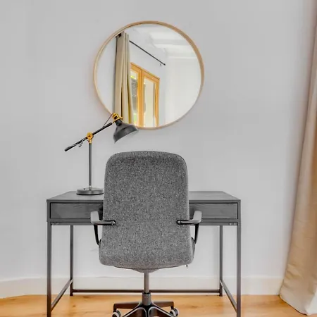 Renovated El Born 2br Wbalcony Nr Arc De Triomf Bcn-38 Barcelona