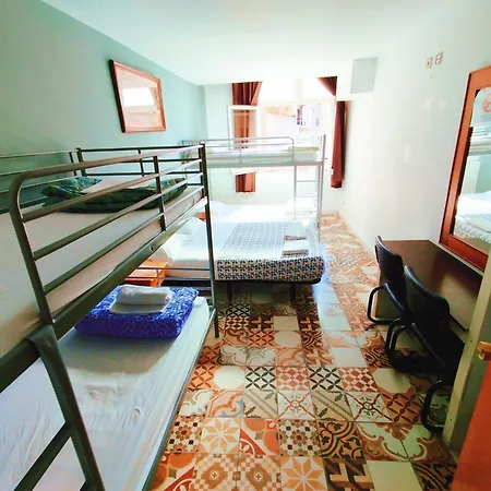 Hostel Sants Bcn