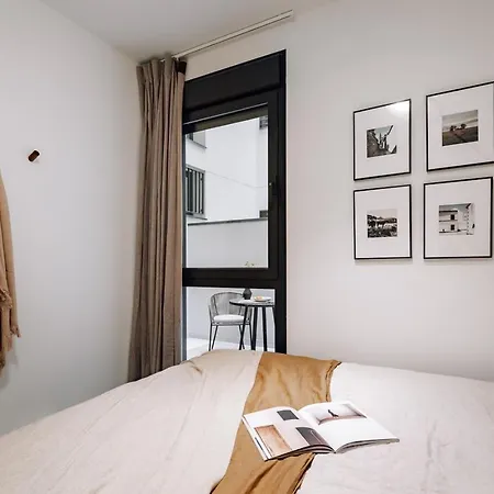 Encina - 2 Bedrooms In Eixample Esquerra Appartamento *