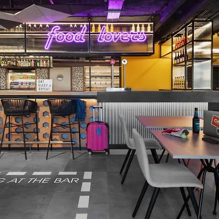 Hotel Moxy