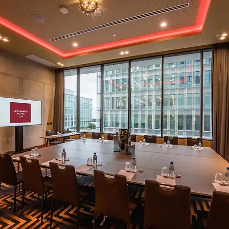 Leonardo Royal Fira Hotel