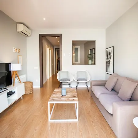 24mal1073-marvellous 2br Flat Near Sagrada Familia Barcelona