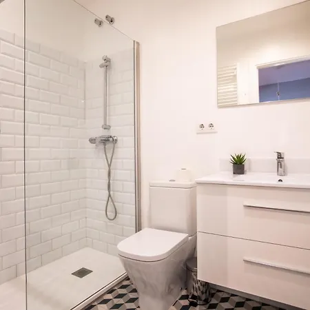 24mal1073-marvellous 2br Flat Near Sagrada Familia Apartment