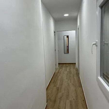Tarradellas Sants Estació Apartamento *