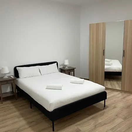 Tarradellas Sants Estació Barcelona