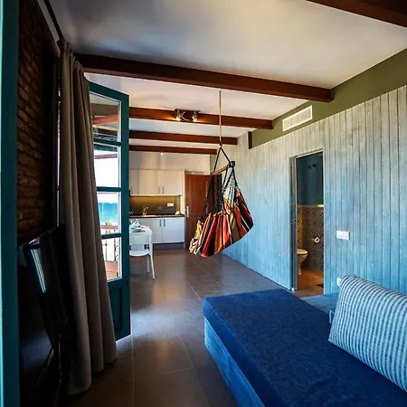 Flat In Sea Views Apartment