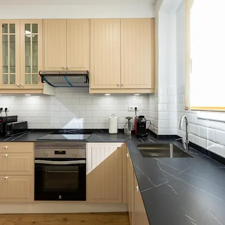 Charming 2br In Trendy Gracia Lägenhet