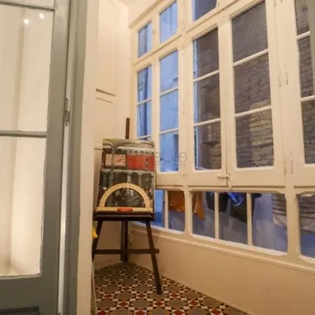 Spacious Aptmt Close To Pl Universidad And Pl Catalunya, 2,5 Bedrooms, Balcony, Heating, Elevator Min 31 Nights Apartment *