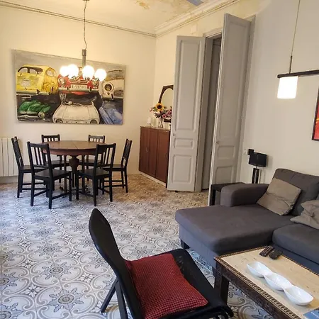 Spacious Aptmt Close To Pl Universidad And Pl Catalunya, 2,5 Bedrooms, Balcony, Heating, Elevator Min 31 Nights Apartment Barcelona