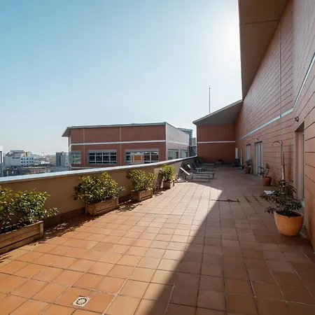 Naitly Poblenou מלון 4*