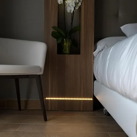 Hotel Chi 3*