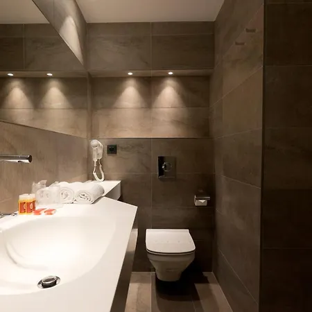 Chi 3* Barcelona