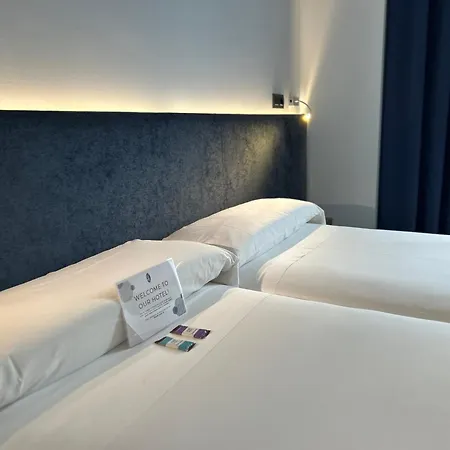 Chi Hotel