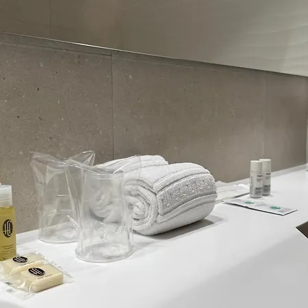 Chi Hotel 3*