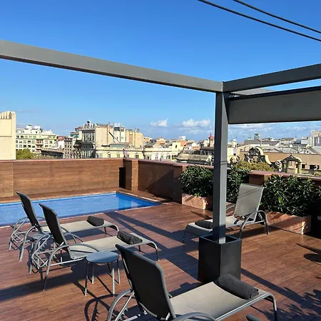Chi Hotel 3*