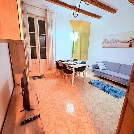 Amazing And Stylish Flat For 4 People With Breakfast Included 2 Blocks Away From Poblenou شقة برشلونة