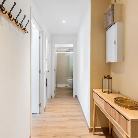 Apartament Flateli Pelayo H7 *