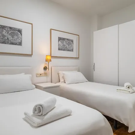 Apartamento U-nique Creu Coberta Ii