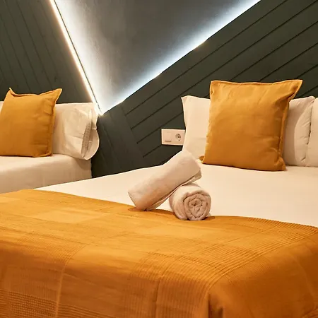 Hostel Sun & Moon *