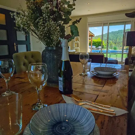 Spanish Experience Villa *