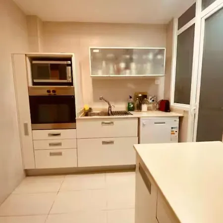 Fantastic 3 Bedrooms Apartment Barcelona