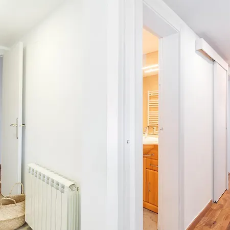 Bright With Amazing Views Apartment