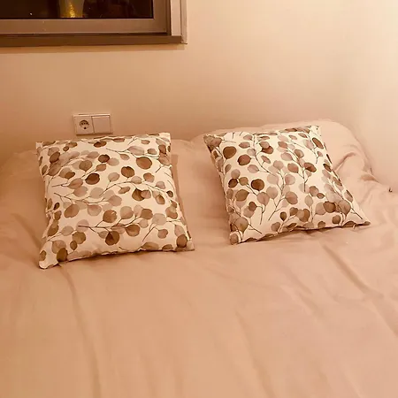 Bright & Fully Equipped 2br Apartment, 3 Min From Beach, Surrounded By Parks Appartamento Barcellona