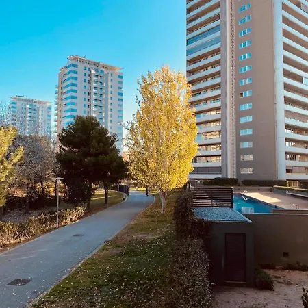 Bright & Fully Equipped 2br Apartment, 3 Min From Beach, Surrounded By Parks Appartamento