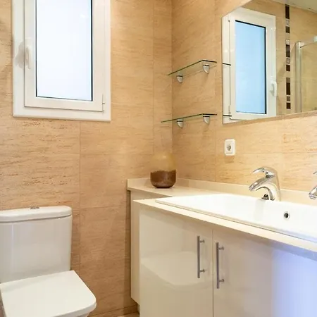 Sagrada Familia Views, Big And Bright Apartment *