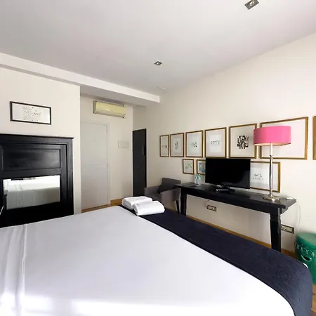 Otel Market 3*