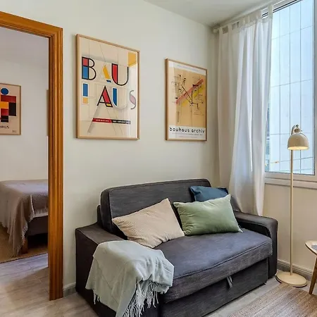 Canela Homes Arc De Triomf