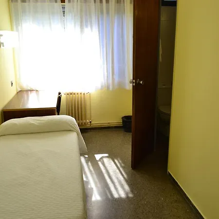 Residencia Salesiana Marti-codolar Барселона