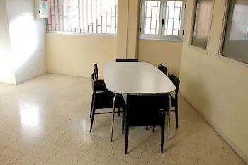 Arc House Hostel *